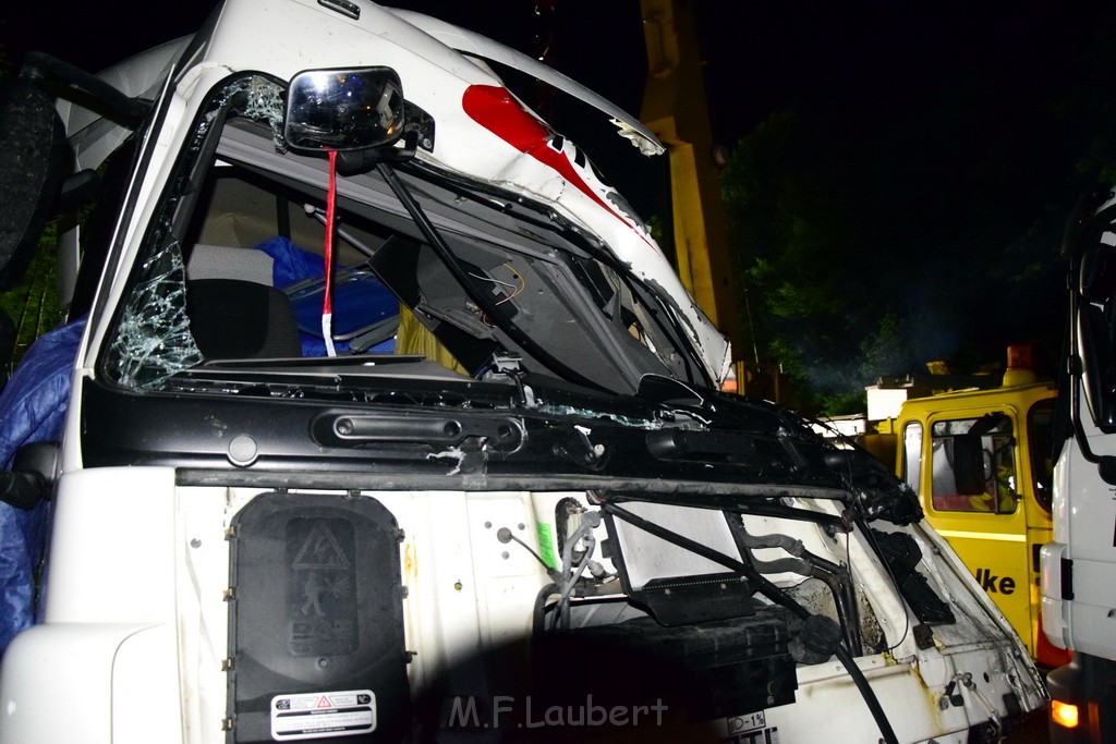 VU Gefahrgut LKW umgestuerzt A 4 Rich Koeln Hoehe AS Gummersbach P730.JPG - Miklos Laubert